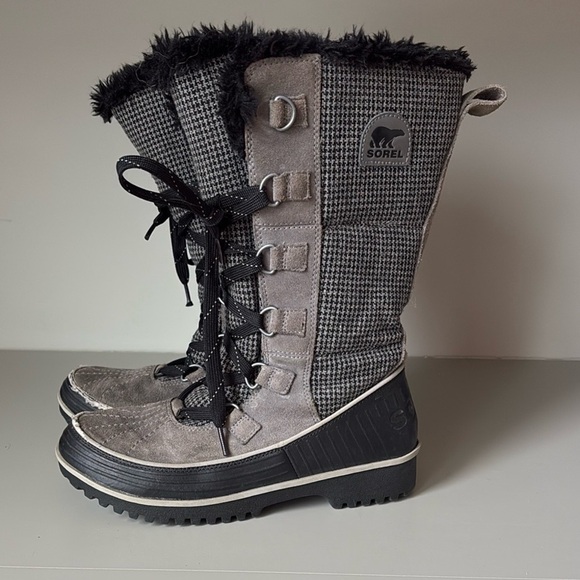 Sorel Women's Joan of Arctic Winter Boots Size 8 - Picture 1 of 13